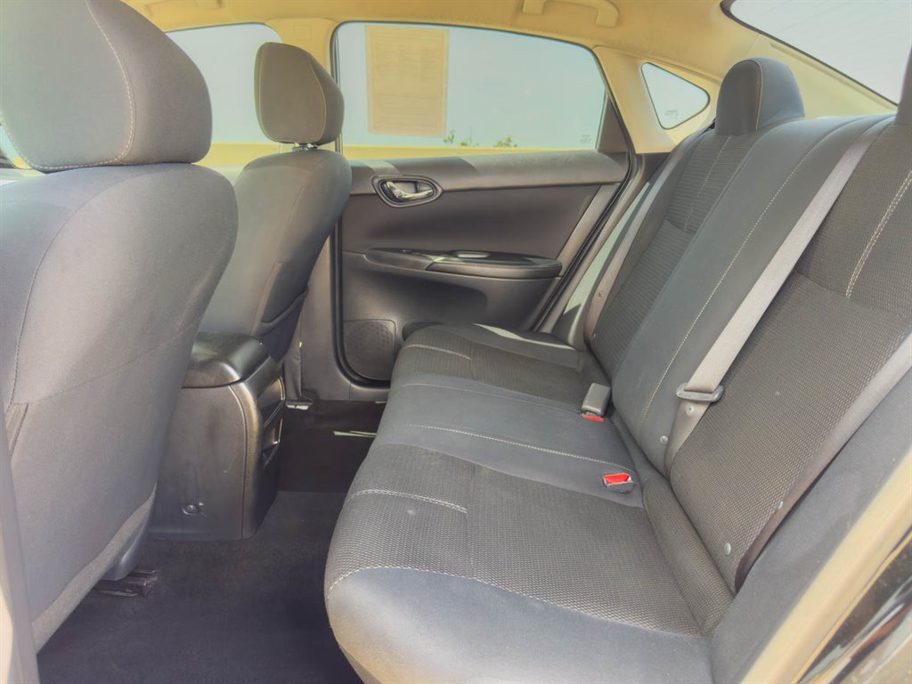 2017 Nissan Sentra - $7,600
