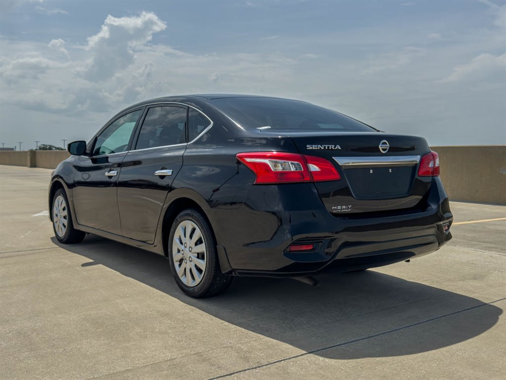 2017 Nissan Sentra - $7,600