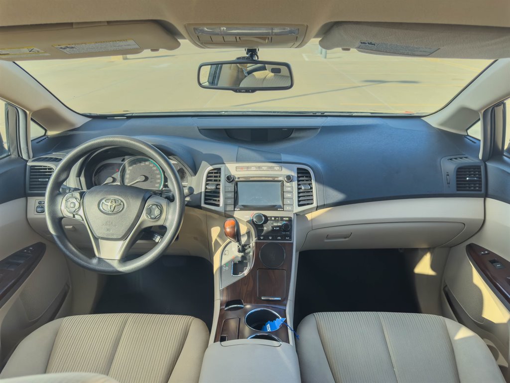 2015 Toyota Venza LE photo