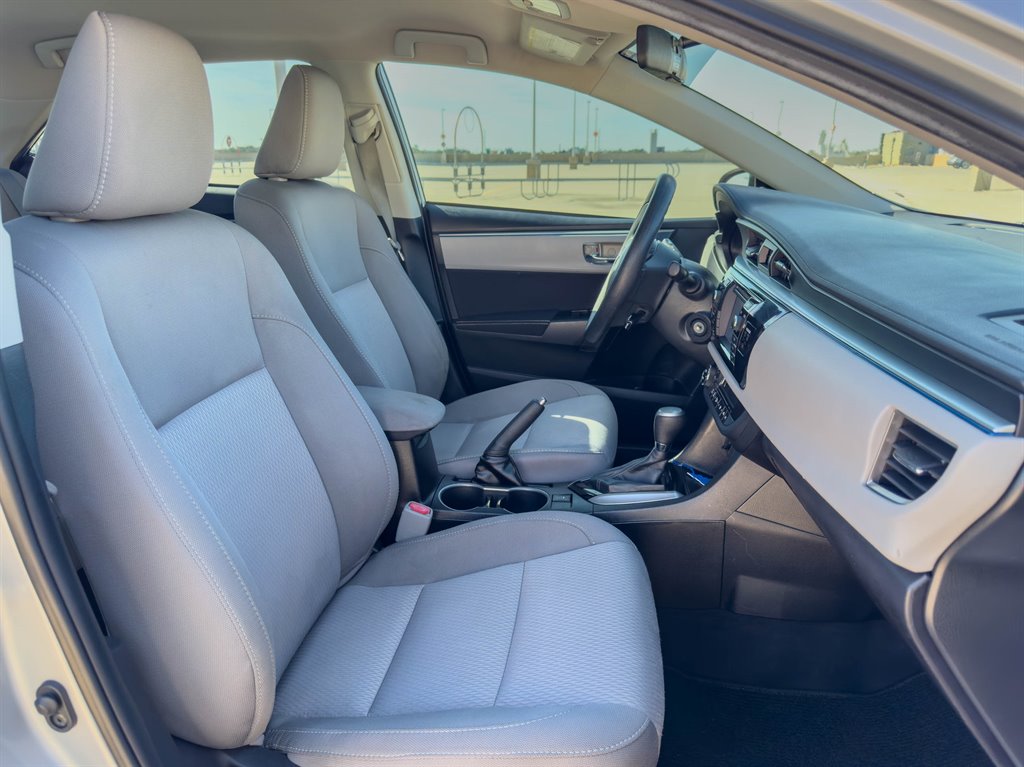 2014 Toyota Corolla L photo