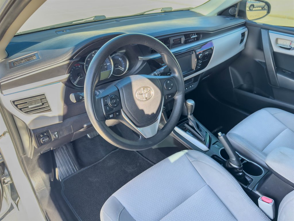 2014 Toyota Corolla L photo