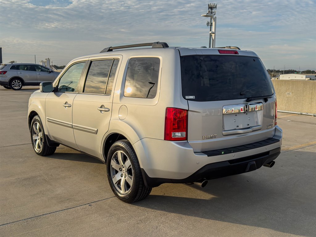 2015 Honda Pilot Touring photo