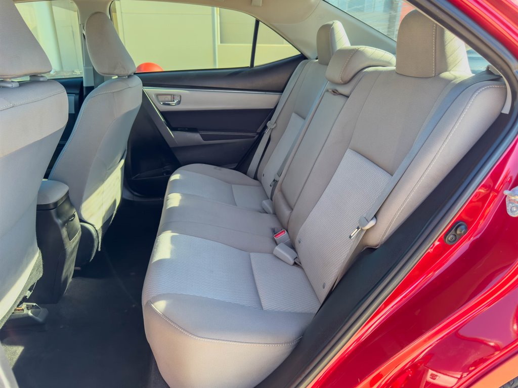 2016 Toyota Corolla LE photo