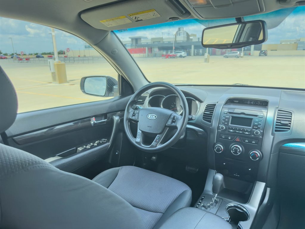 2012 Kia Sorento - $5,600