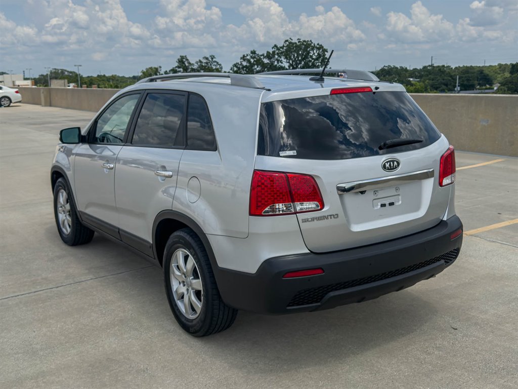 2012 Kia Sorento - $5,600