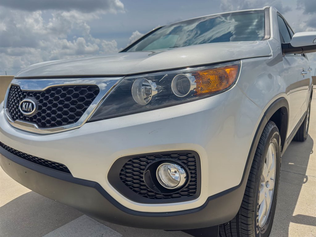 2012 Kia Sorento - $5,600