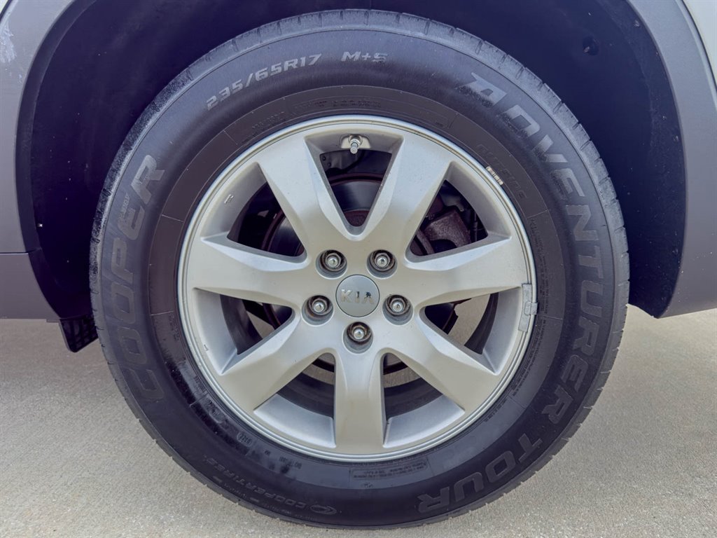 2012 Kia Sorento - $5,600