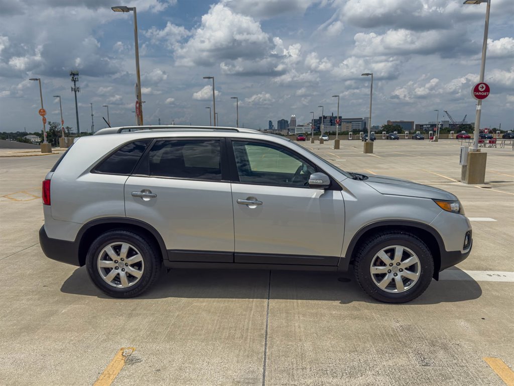 2012 Kia Sorento - $5,600