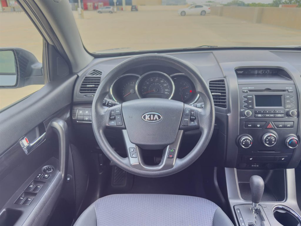 2012 Kia Sorento - $5,600