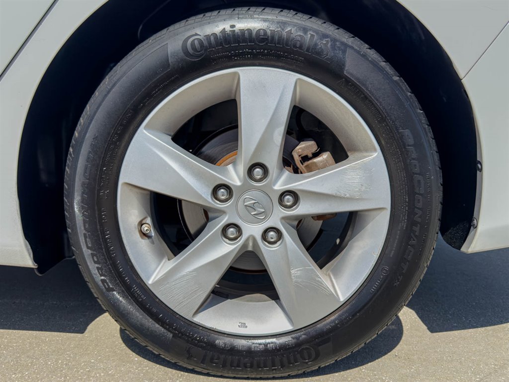 2013 Hyundai Elantra - $7,300