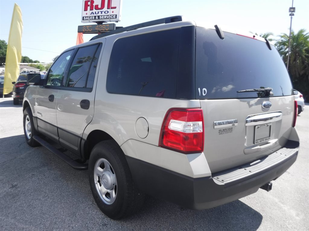 2007 Ford Expedition XLT photo