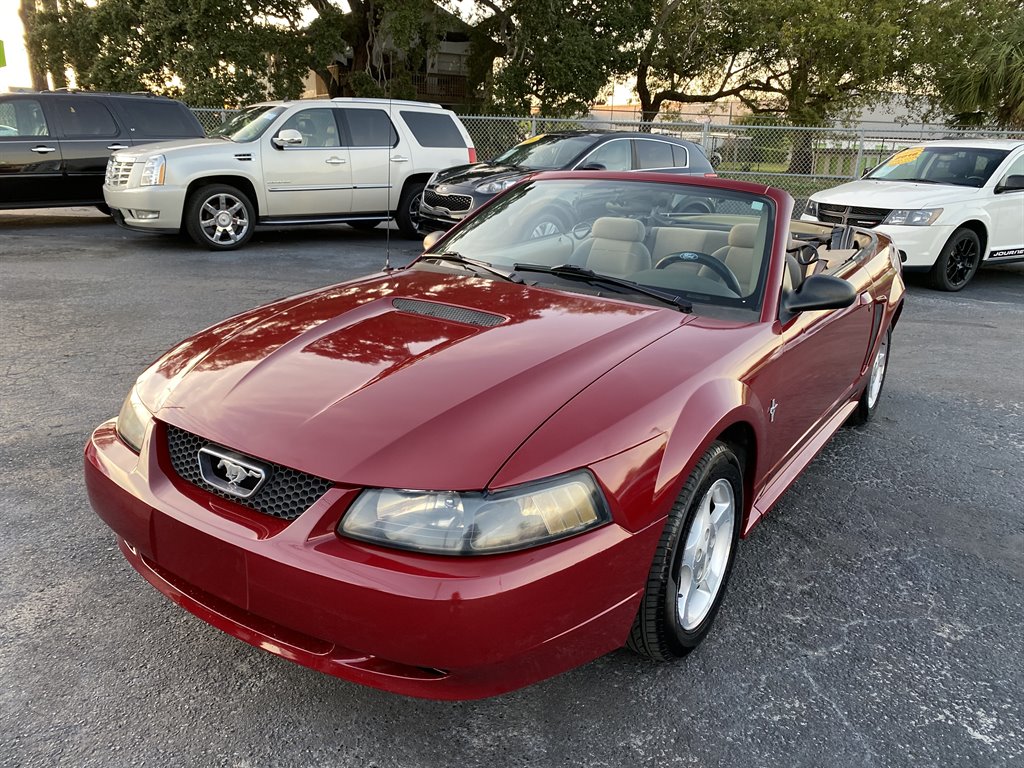 2001 Ford Mustang photo