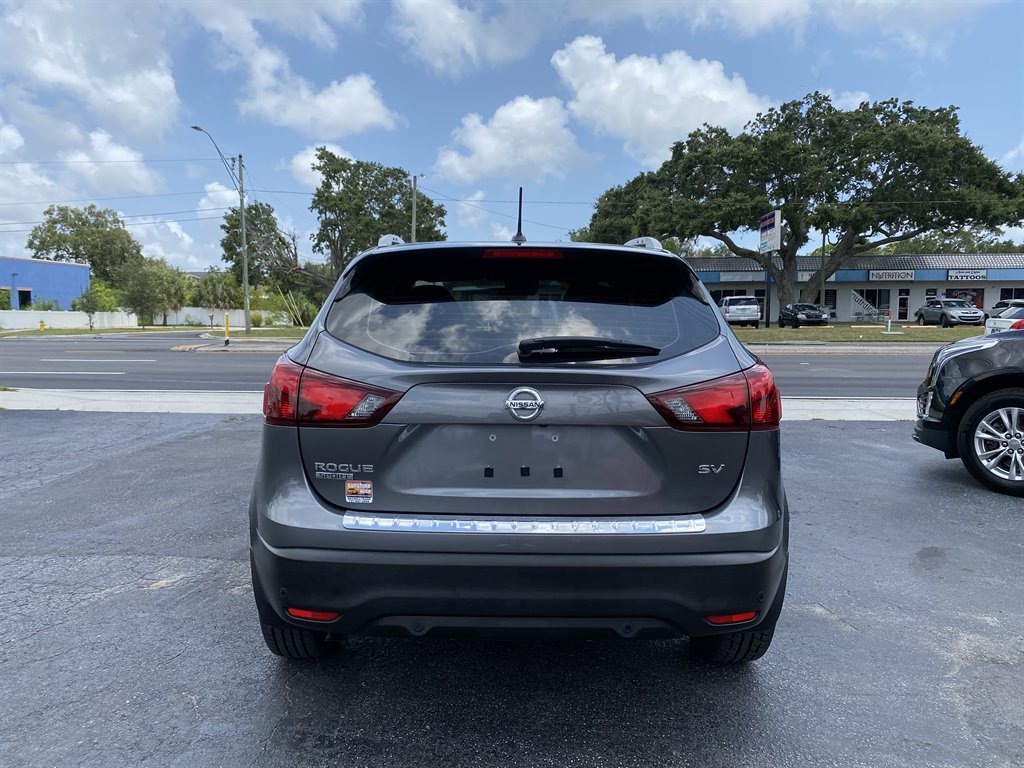 2019 Nissan Rogue Sport S photo