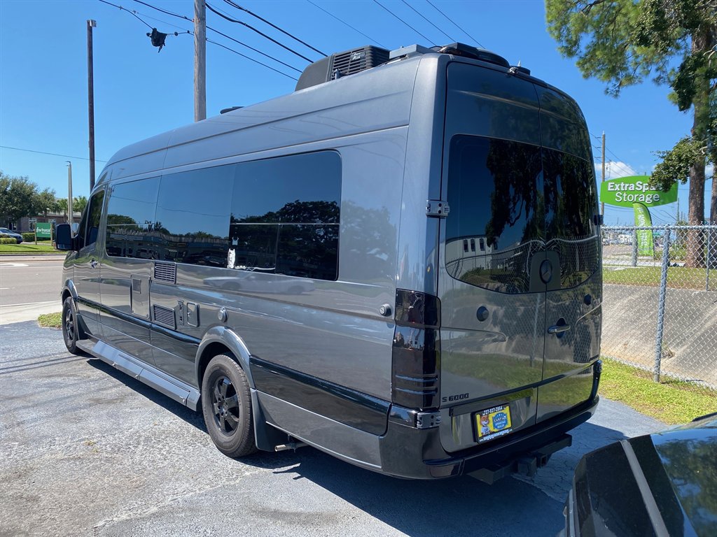 2009 Dodge Sprinter - $59,995