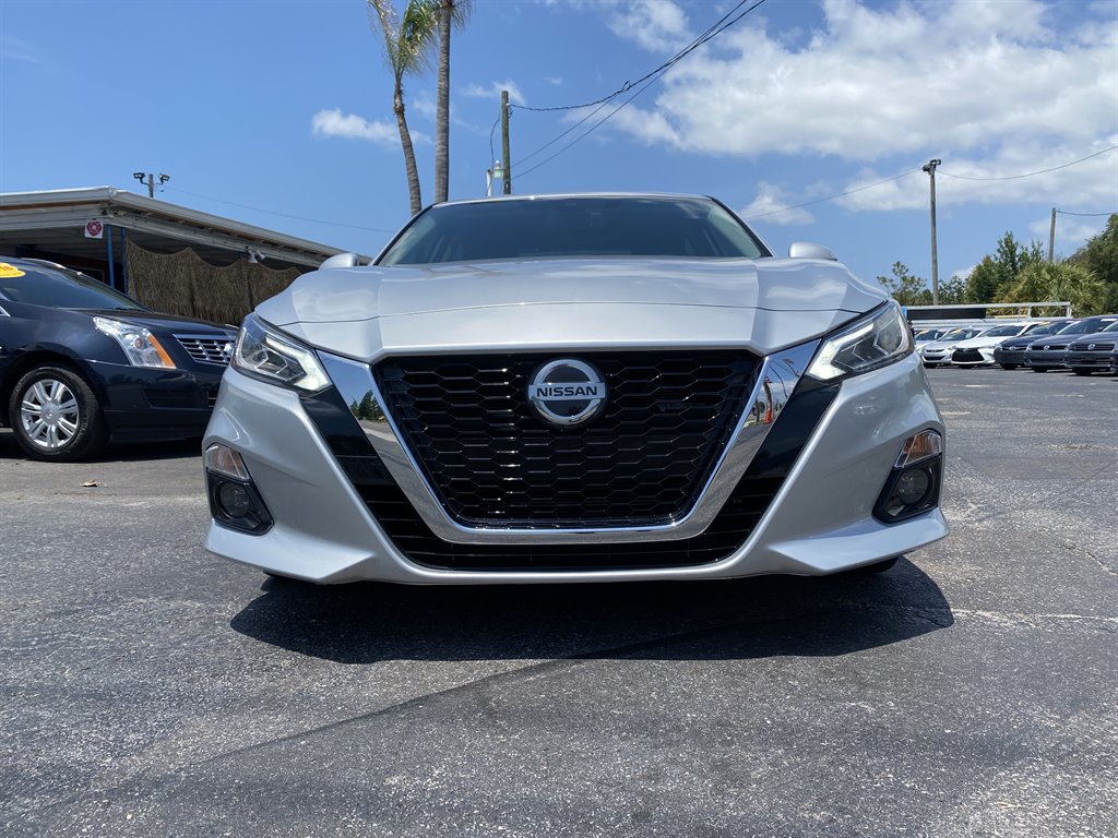 2019 Nissan Altima SV photo