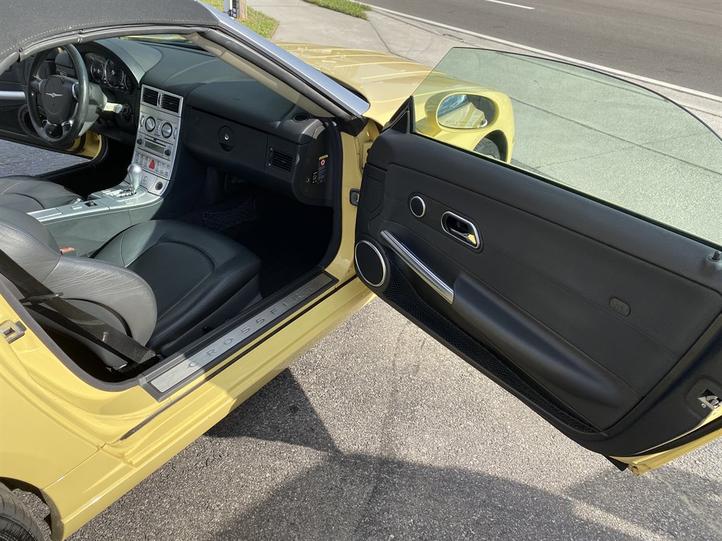 2005 Chrysler Crossfire Limited photo