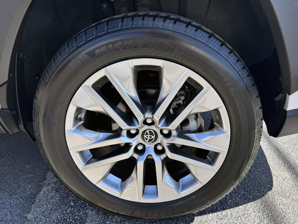 2019 Toyota RAV4 - $25,980