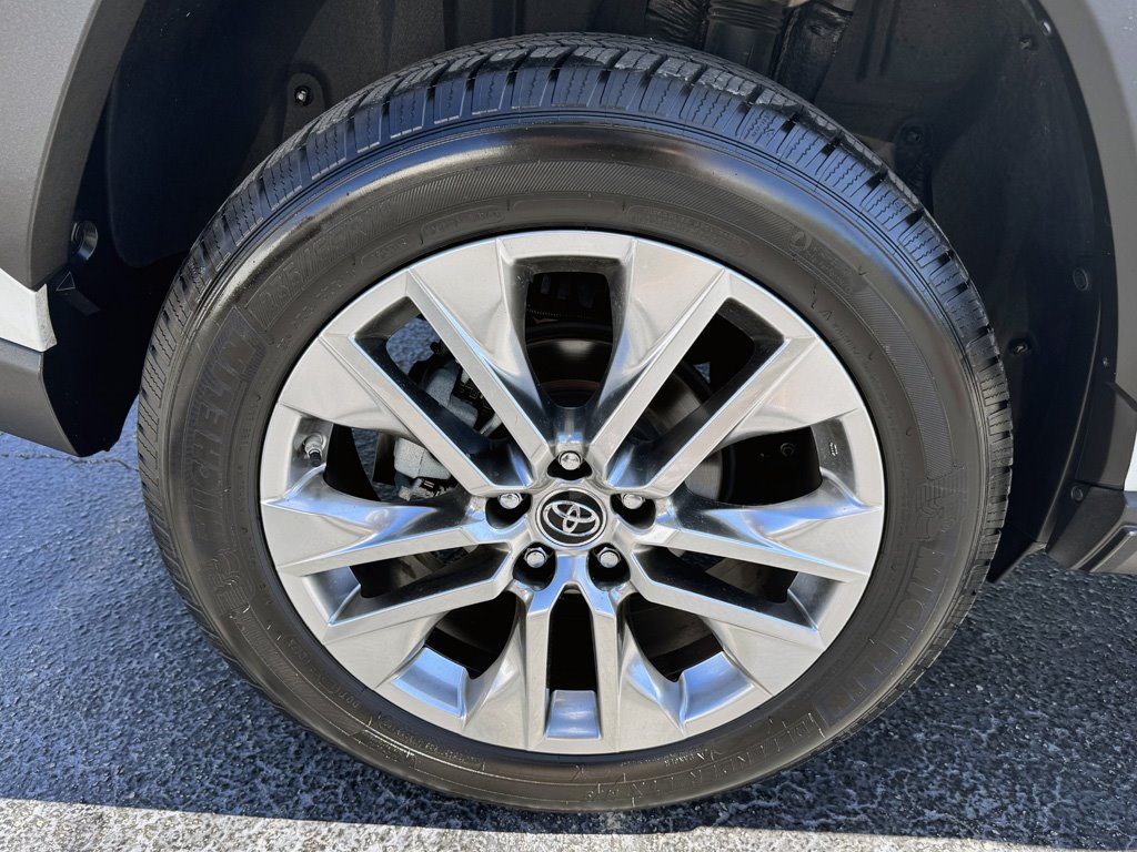 2019 Toyota RAV4 - $25,980