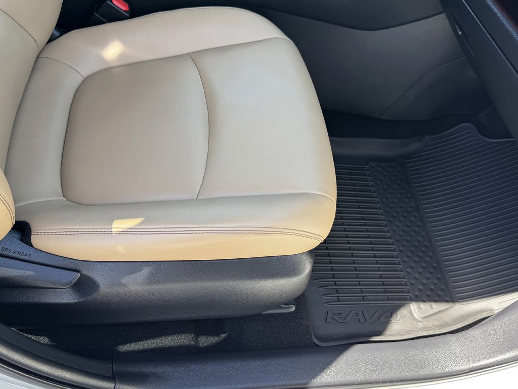 2019 Toyota RAV4 - $25,980