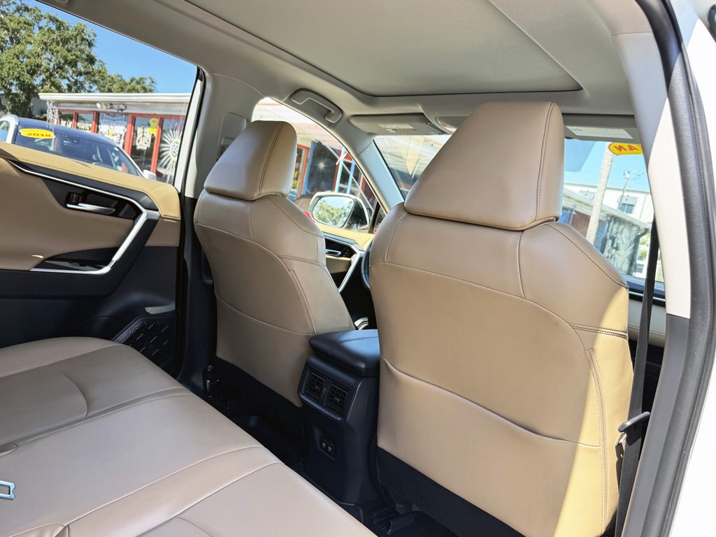 2019 Toyota RAV4 - $25,980