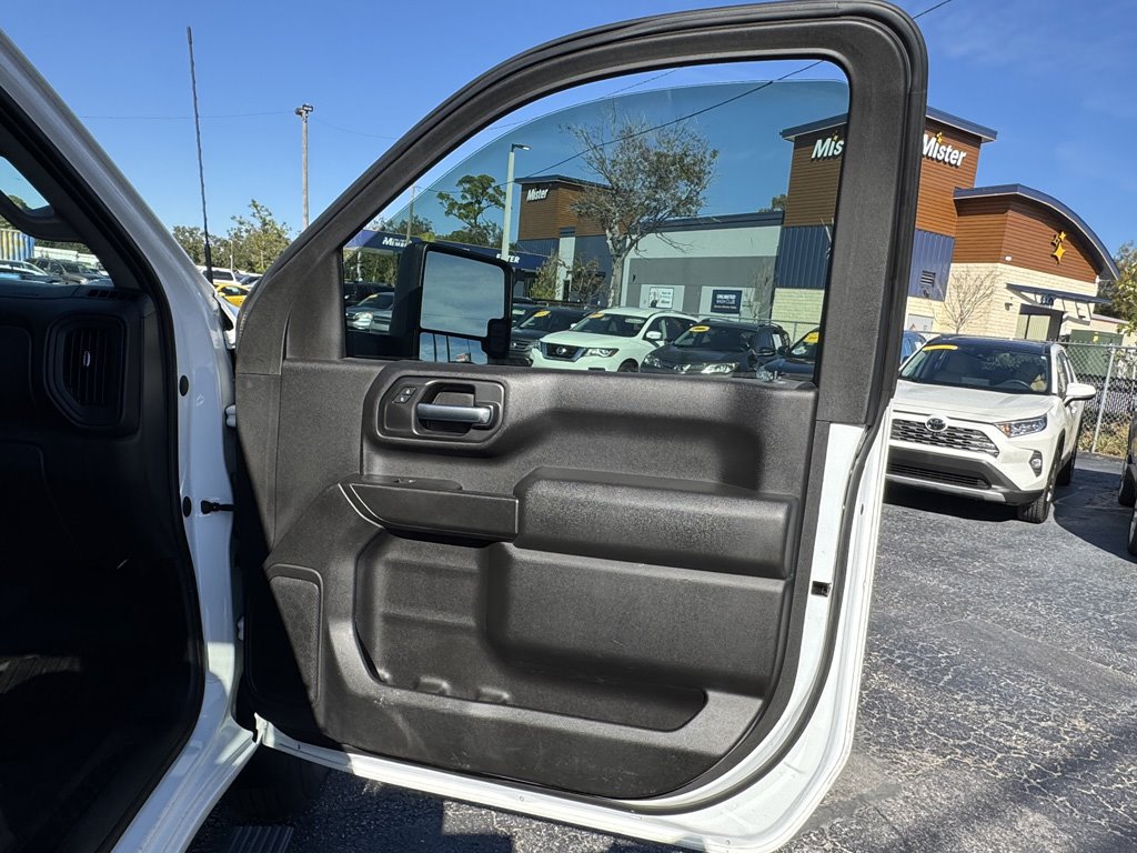 2020 Chevrolet Silverado - $26,495