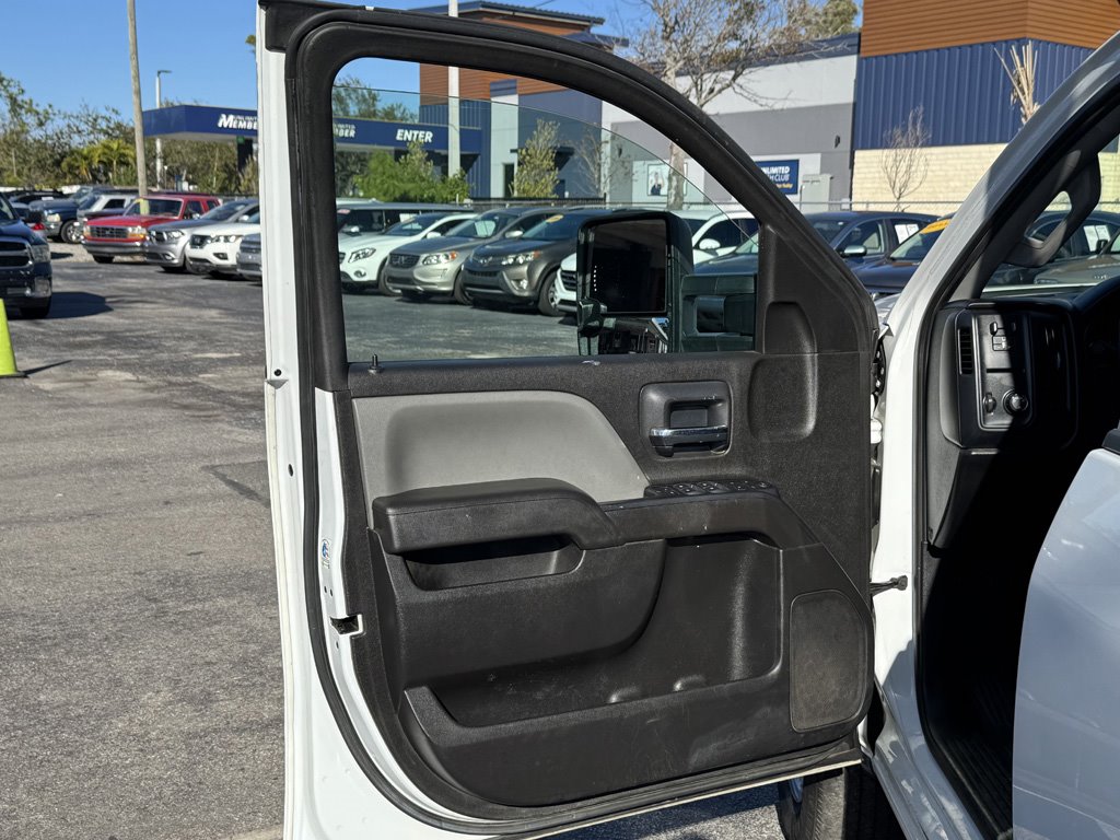 2017 Chevrolet Silverado 2500HD - $19,980
