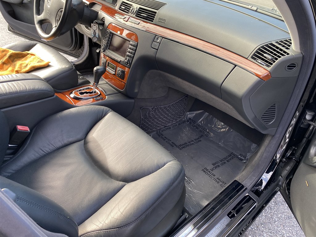 2006 Mercedes-Benz S-class - $13,980