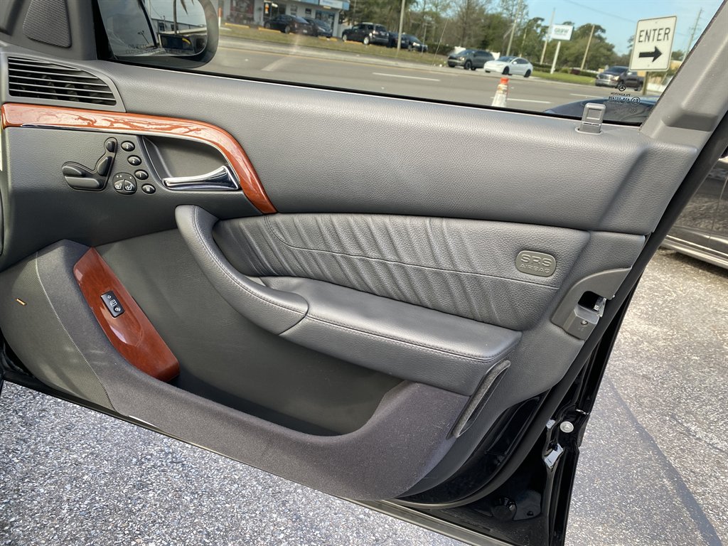 2006 Mercedes-Benz S-class - $13,980