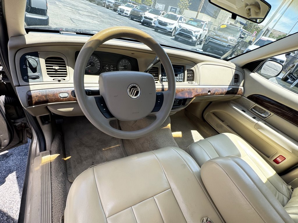 2006 Mercury Grand Marquis - $7,980
