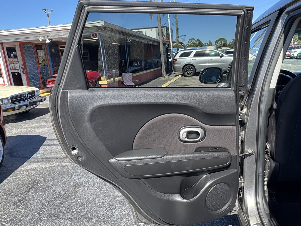 2017 Kia Soul - $10,980