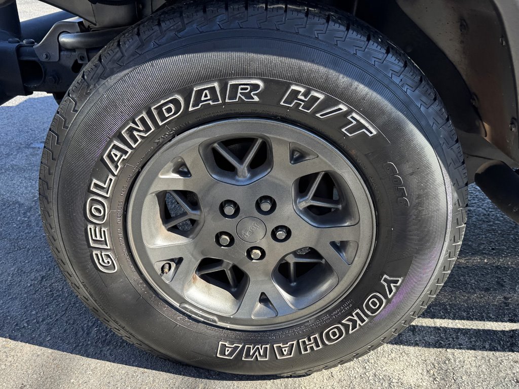 2000 Jeep Wrangler - $10,980