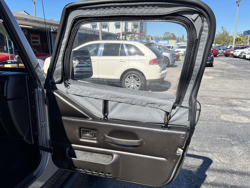 2000 Jeep Wrangler - $10,980