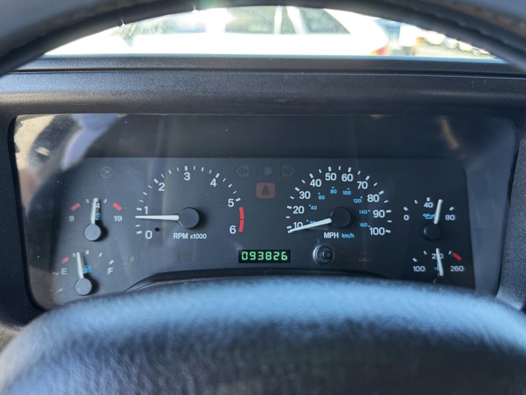 2000 Jeep Wrangler - $10,980