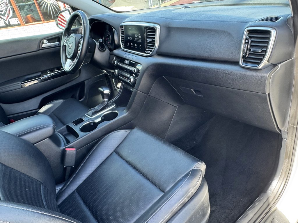 2022 Kia Sportage - $17,980