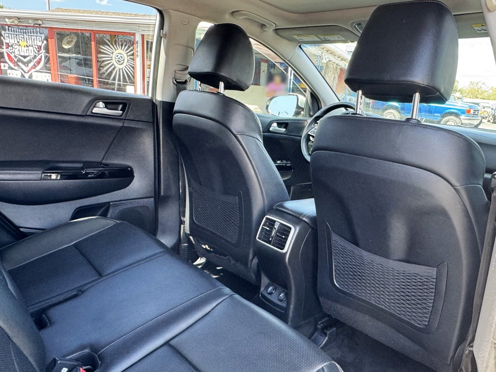 2022 Kia Sportage - $17,980