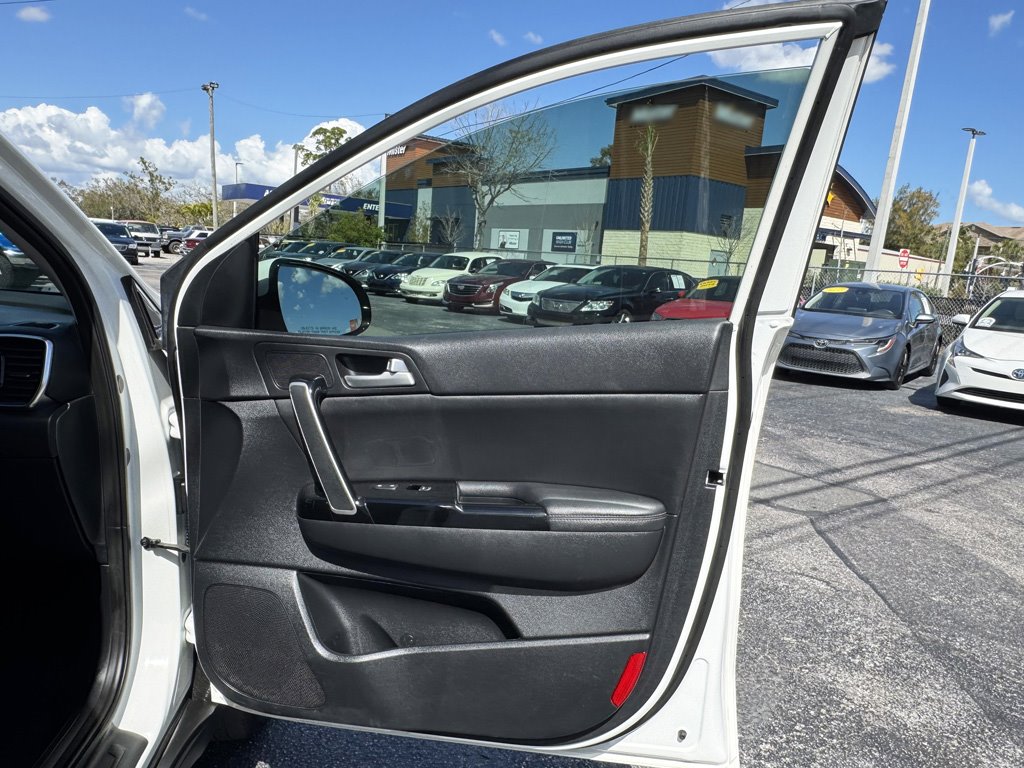 2022 Kia Sportage - $17,980