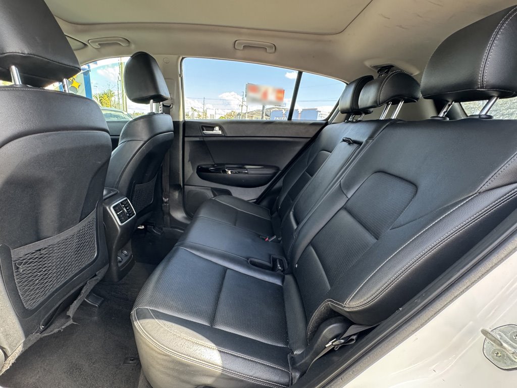 2022 Kia Sportage - $17,980