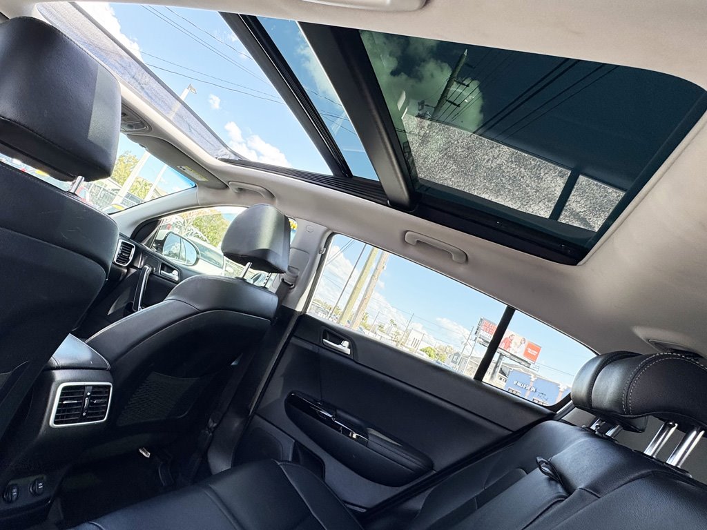 2022 Kia Sportage - $17,980