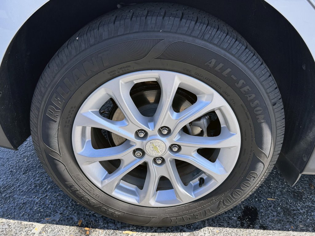 2019 Chevrolet Equinox - $17,980