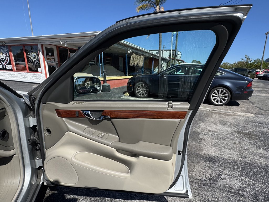 2003 Cadillac DeVille - $8,980