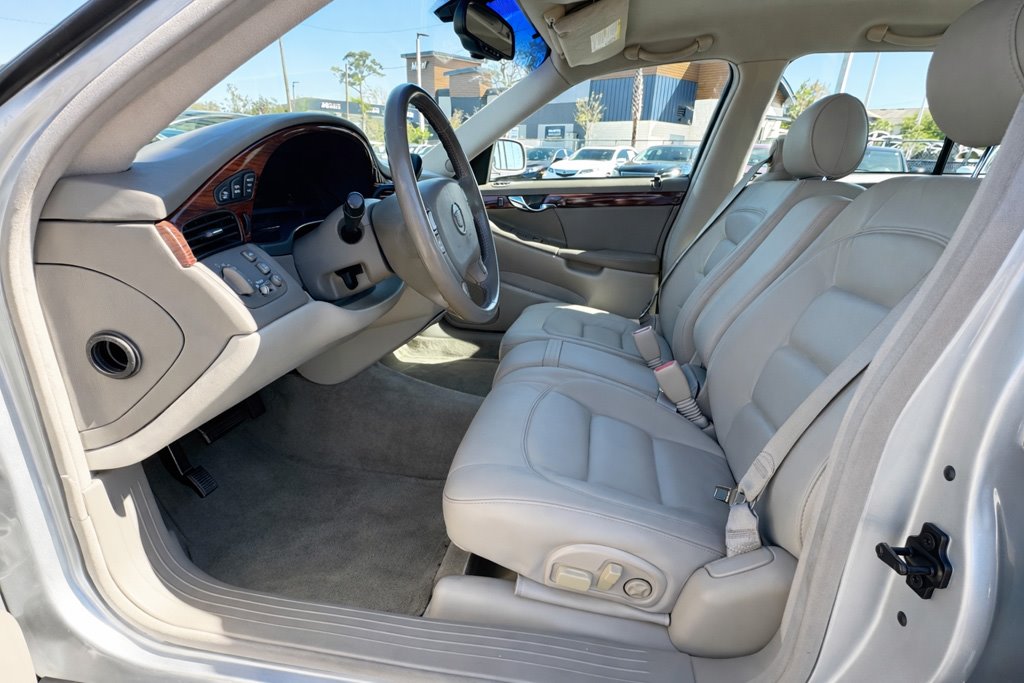 2003 Cadillac DeVille - $8,980