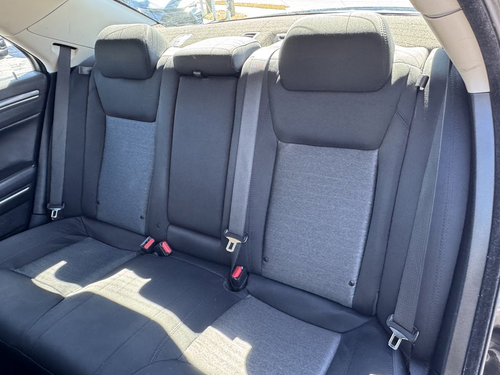 2022 Chrysler 300 - $17,980