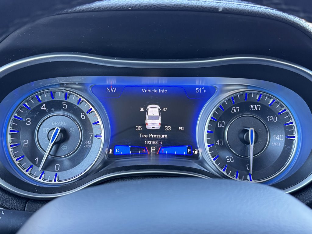 2022 Chrysler 300 - $17,980