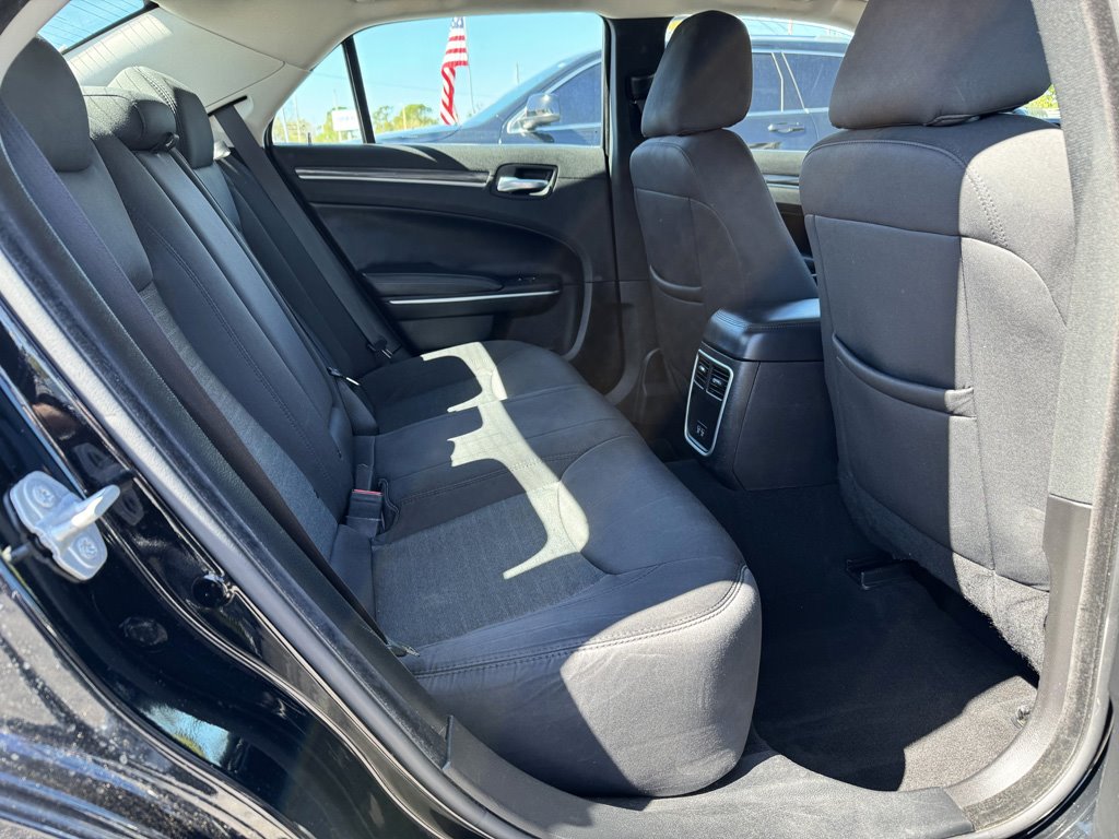 2022 Chrysler 300 - $17,980