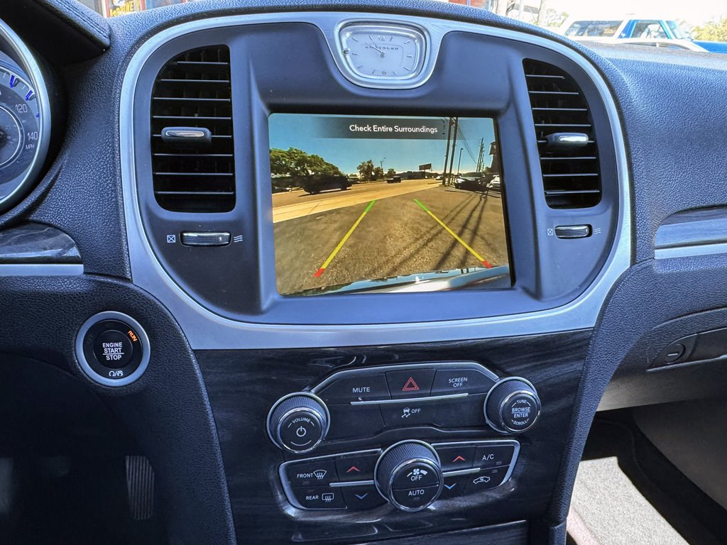2022 Chrysler 300 - $17,980