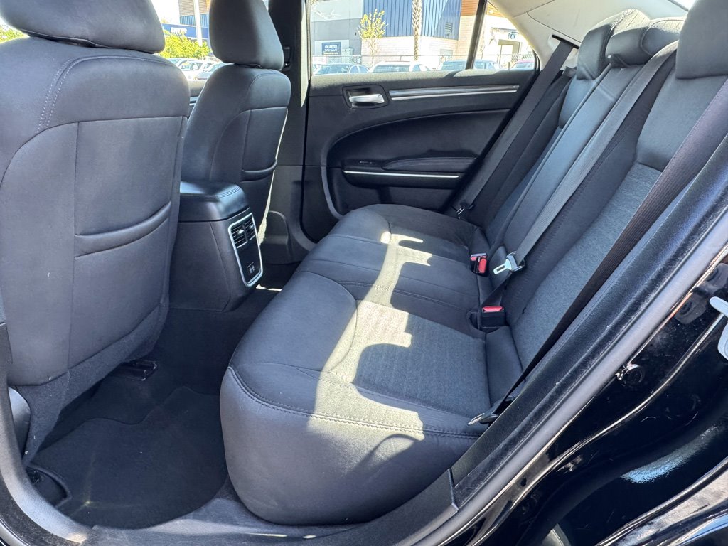 2022 Chrysler 300 - $17,980