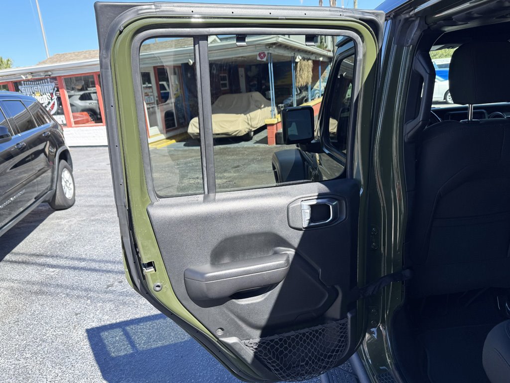 2020 Jeep Wrangler - $27,980
