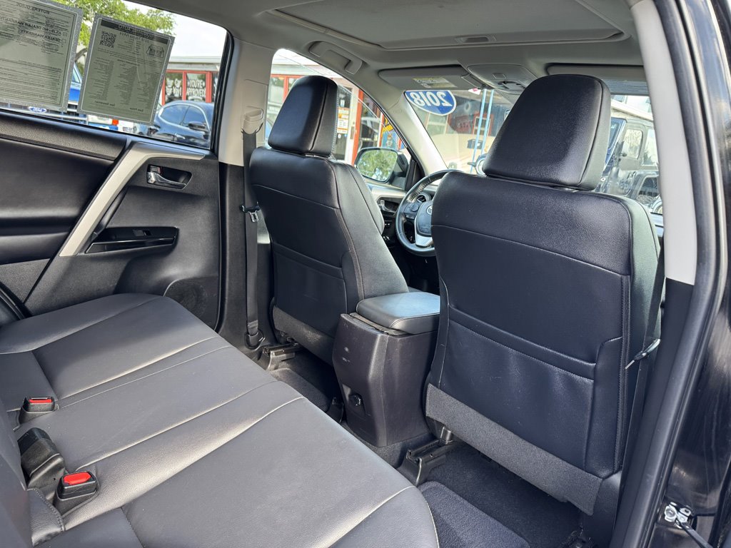 2018 Toyota RAV4 - $19,980
