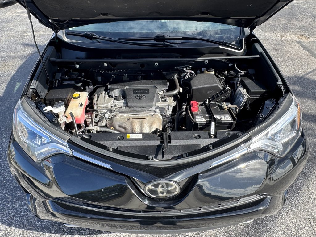 2018 Toyota RAV4 - $19,980