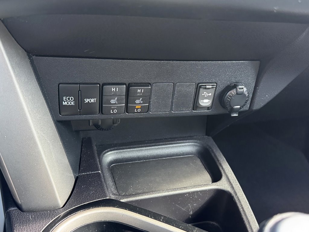 2018 Toyota RAV4 - $19,980